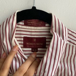 {Nordstrom} 🔷 button down